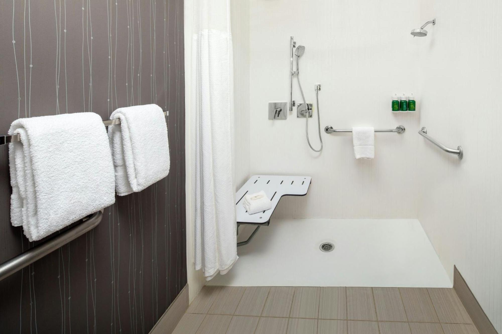 Hotel Courtyard By Marriott Dayton North Esterno foto