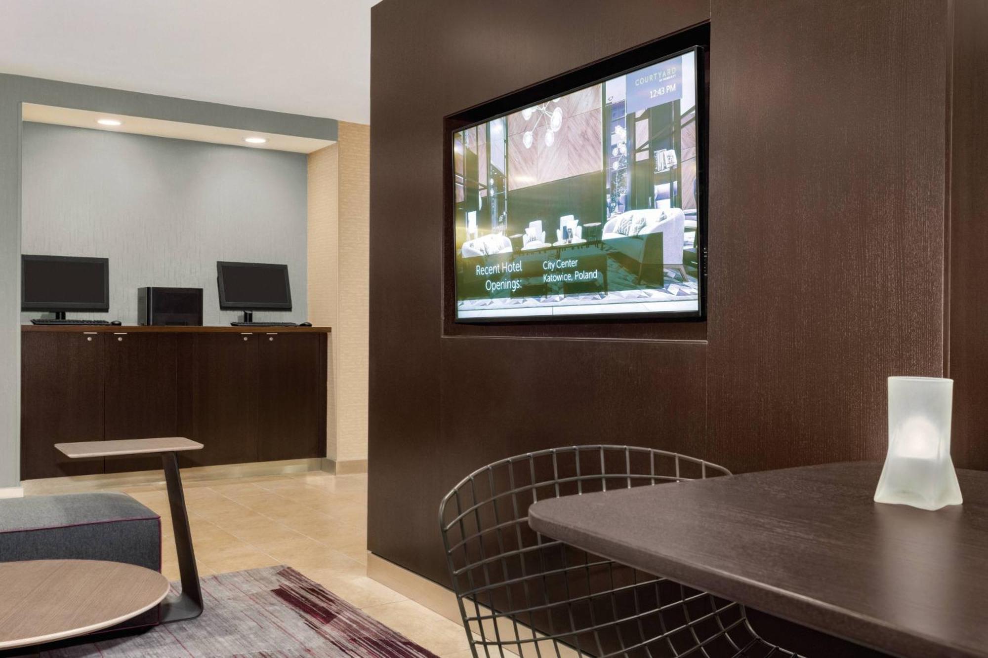 Hotel Courtyard By Marriott Dayton North Esterno foto