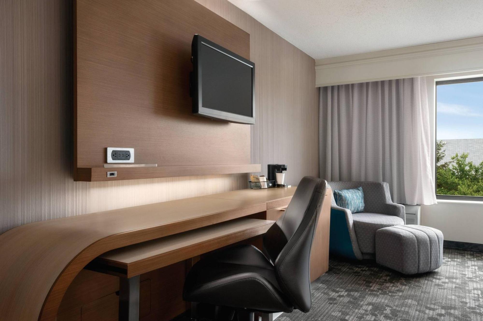 Hotel Courtyard By Marriott Dayton North Esterno foto
