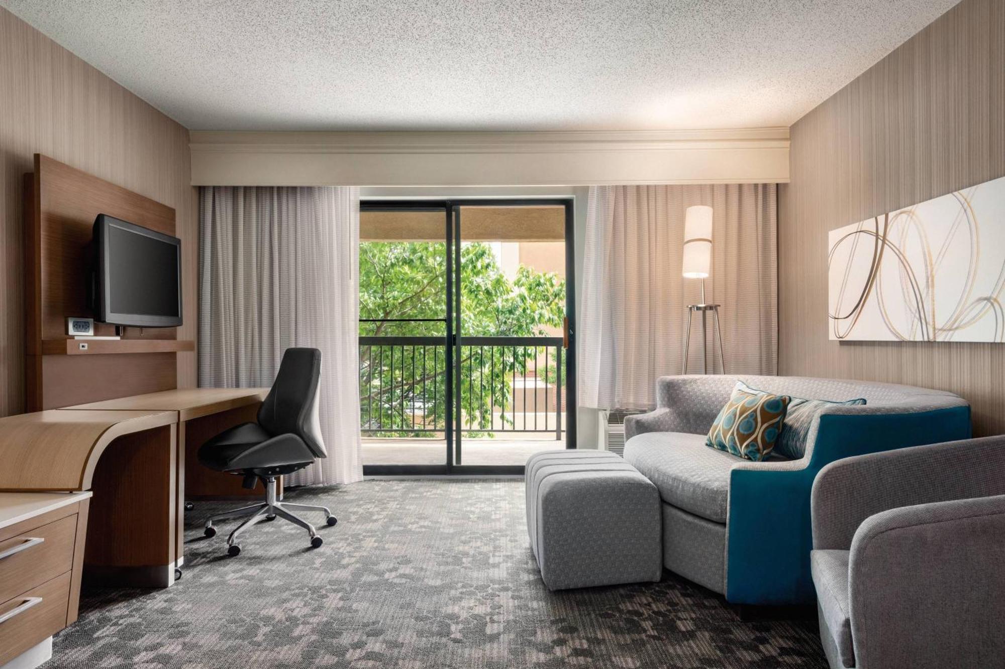 Hotel Courtyard By Marriott Dayton North Esterno foto