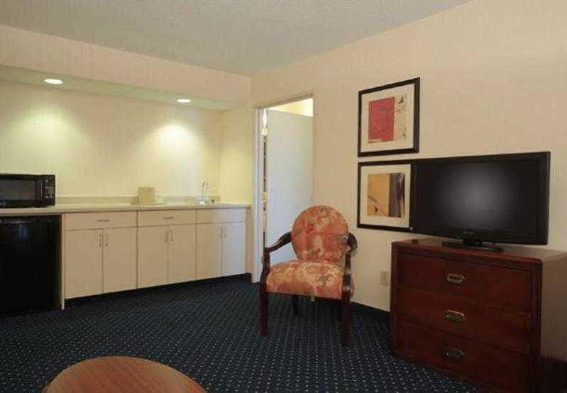 Hotel Courtyard By Marriott Dayton North Esterno foto