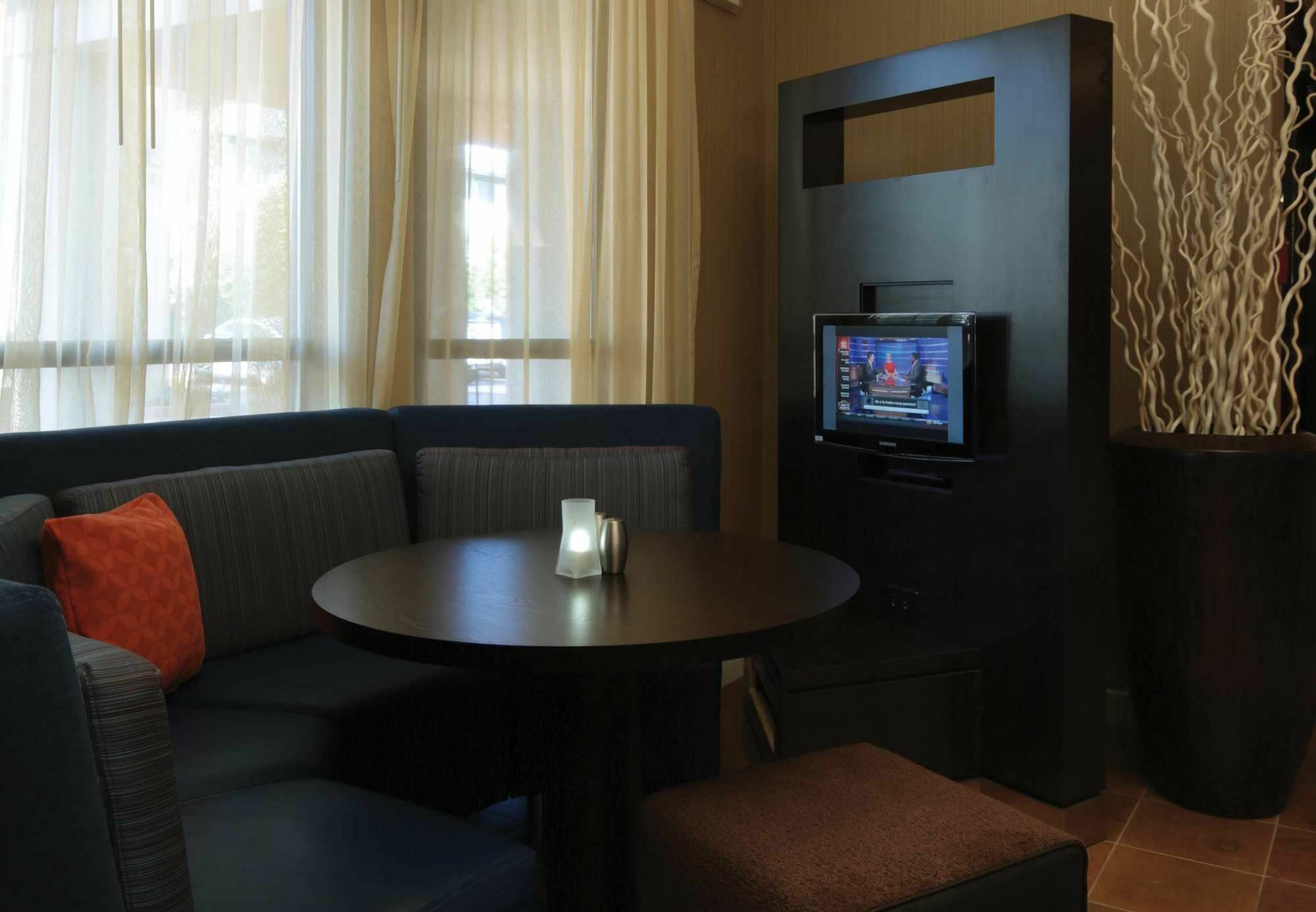 Hotel Courtyard By Marriott Dayton North Esterno foto